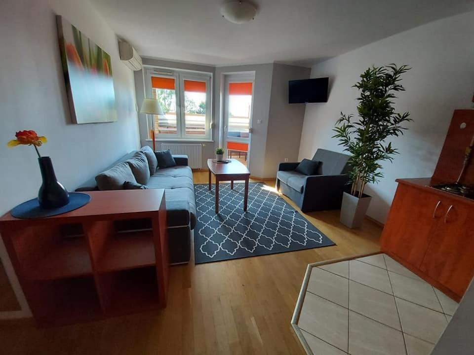 Wynajem Pokoi Gabriela Makarska Darlowko Exterior foto
