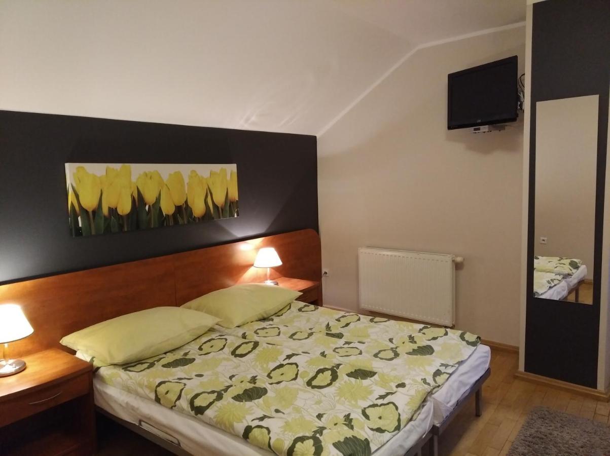 Wynajem Pokoi Gabriela Makarska Darlowko Exterior foto